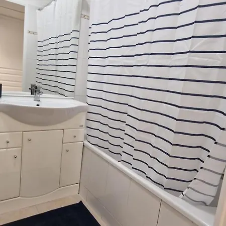 Le Marin - Pool And Parking 昂蒂布